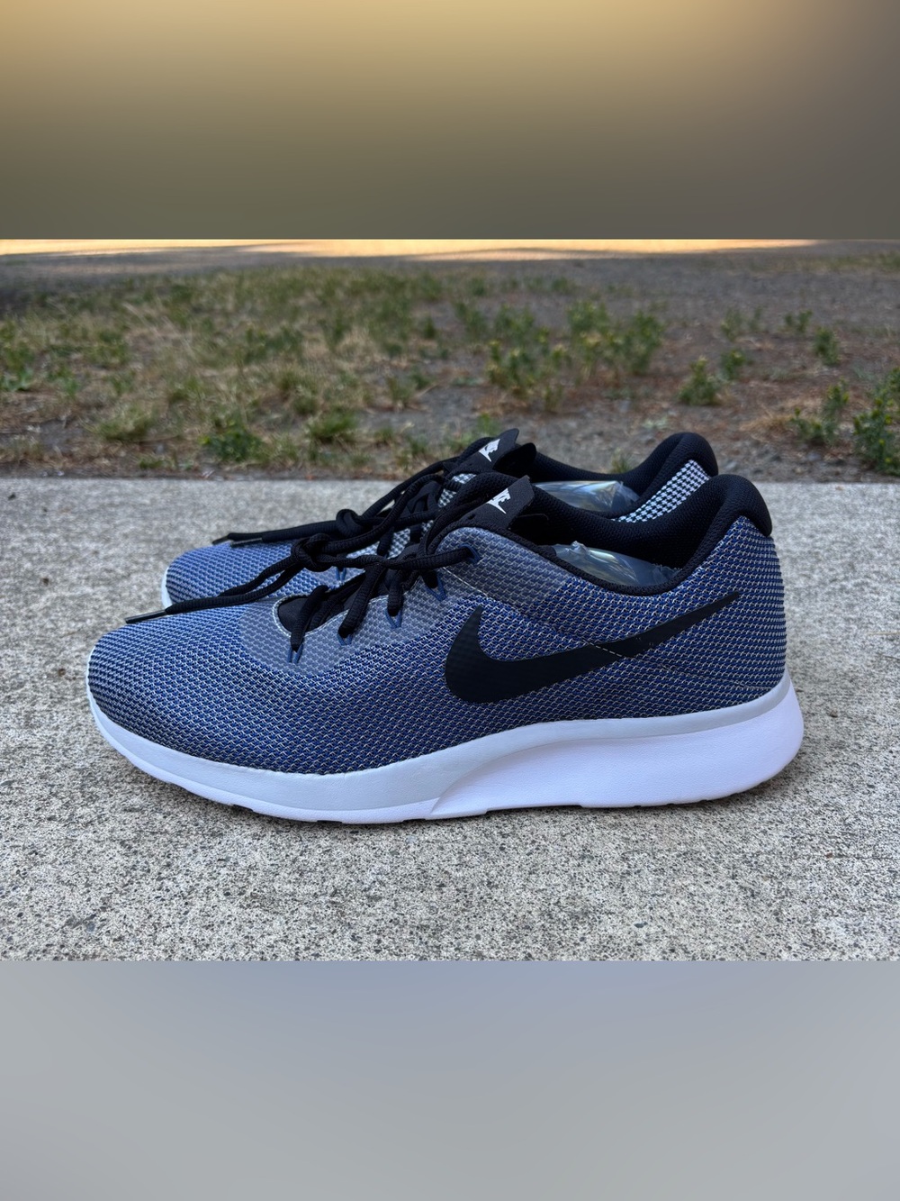 Nike Tanjun Racer Vast Grey Black White Sneakers Men’s 13 EUC